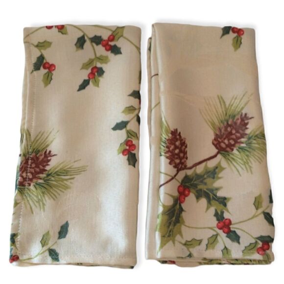 St Nicholas Square Christmas Napkin Cloth Fabric Set of 2 Winter Pine Branches. - Picture 8 of 16